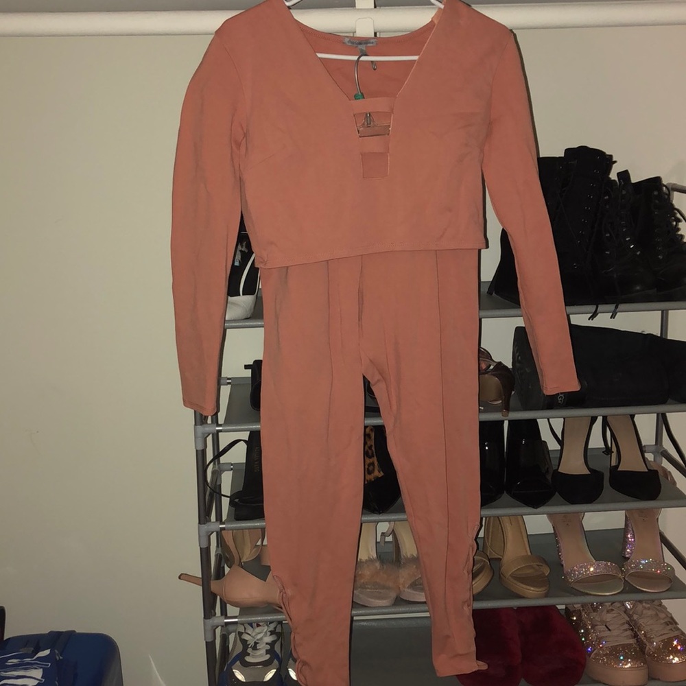 2 piece mauve crop top and leggings set